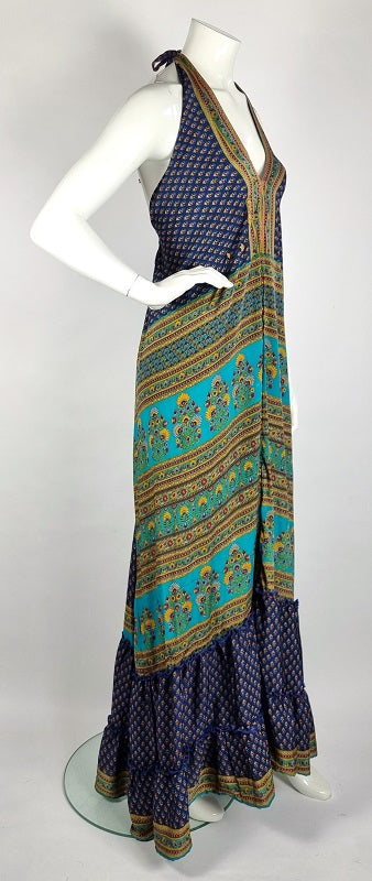 Indian summer dress, made from vintage saree fabrics #29 Woshoush Galerie & Trading Indian summer dress, made from vintage saree fabrics #29 Woshoush Galerie & Trading